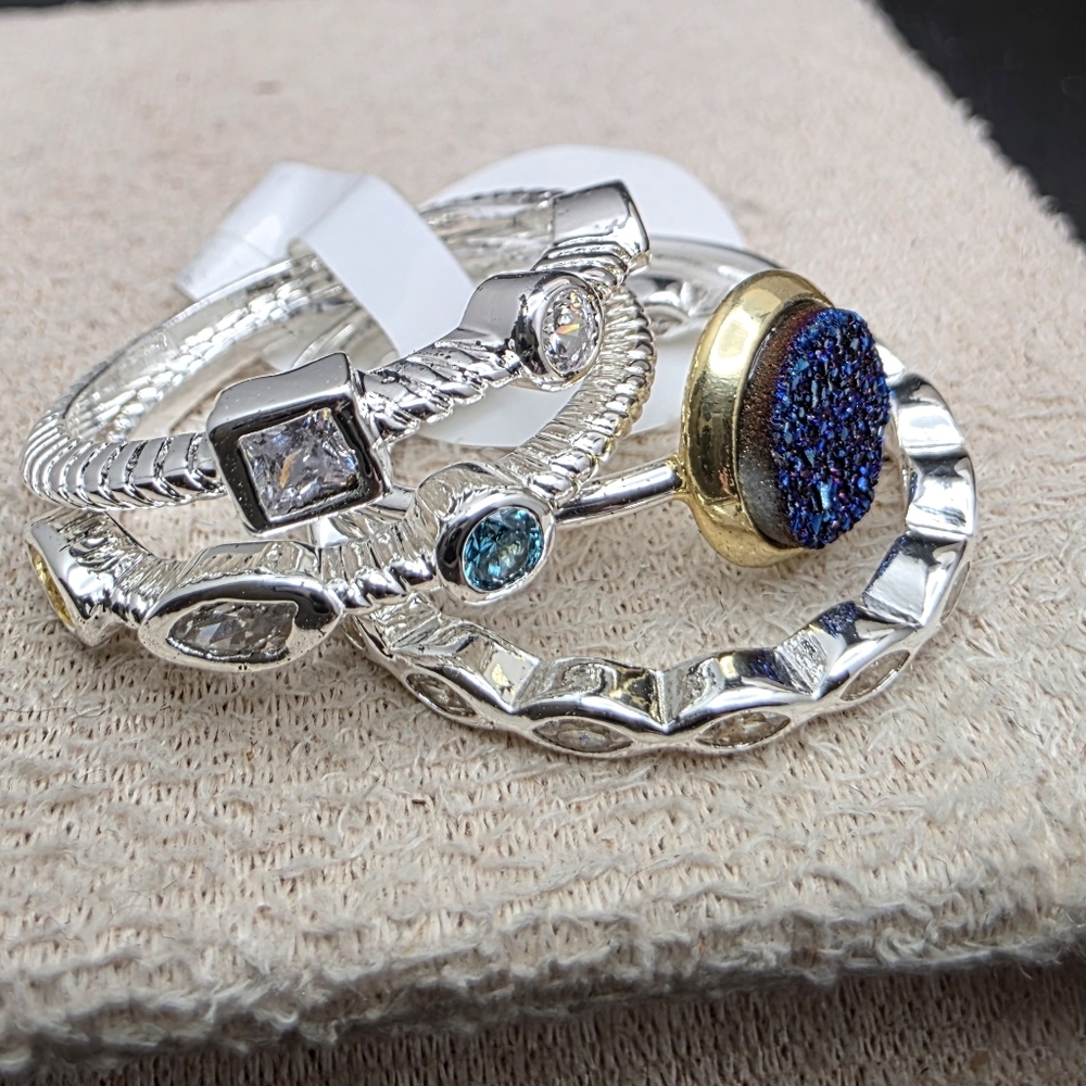 Elegant Blue and Silver Ring Set (2064) - Picture 2 of 3